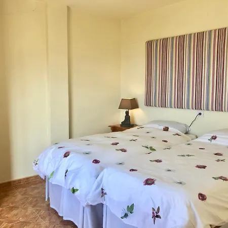 Vv Estrella Del Norte Aparthotel 3*